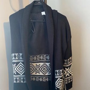 Black and gray wintery cardigan with tie sz small